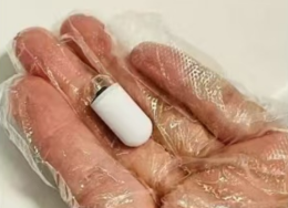 这颗胶囊“会拍照”！？